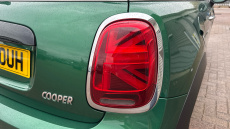 MINI Hatchback 1.5 Cooper Classic 3dr Auto Petrol Hatchback